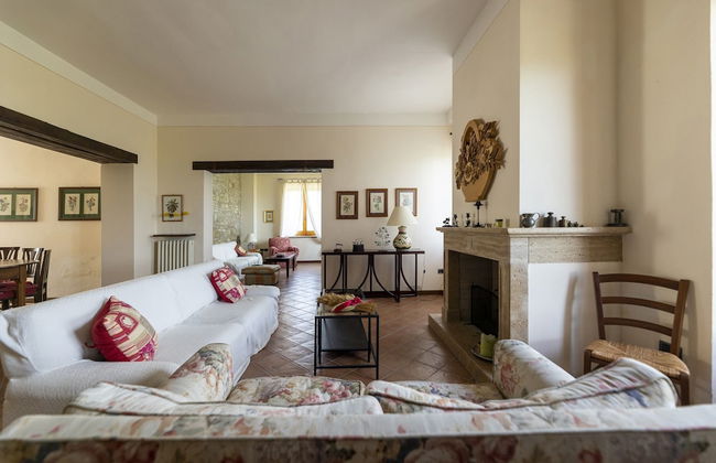 Classic Villa for Family With Pets - Photo 22