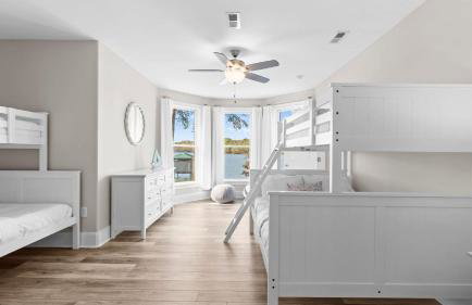 Sunset Pointe by Avantstay Waterfront, Beach, Fire Pit Sleeps 14 5bdr 4BA - Foto 92