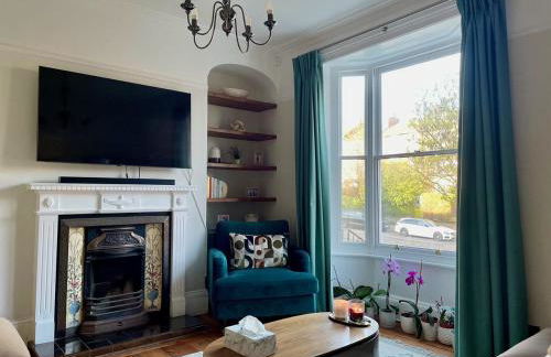 Gorgeous 4 bedroom Townhouse - Photo 25