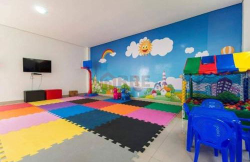 Apto perto do Hotel Premium com garagem, 3 camas, 2 quartos, portaria 24h - Foto 11