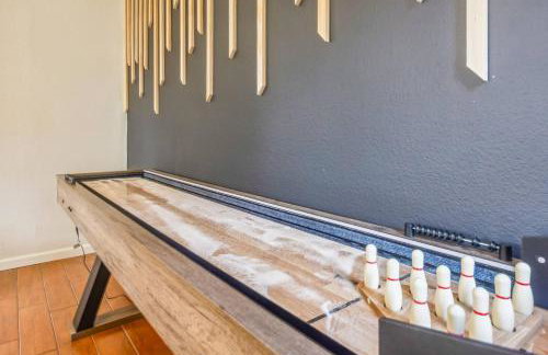 Cypress 5 Bedroom Retreat with Hot Tub, Firepit and Game Tables! Pet Friendly - Foto 78