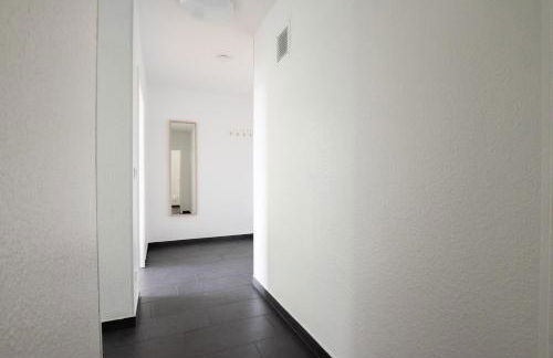 Tolstov Apartments - 1 or 3 Room Apartments with Balcony - 20 Min Messe DUS & Airport DUS - Foto 55