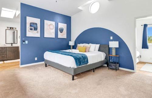 Modern Family Home w/Pool and Hot Tub - Foto 15