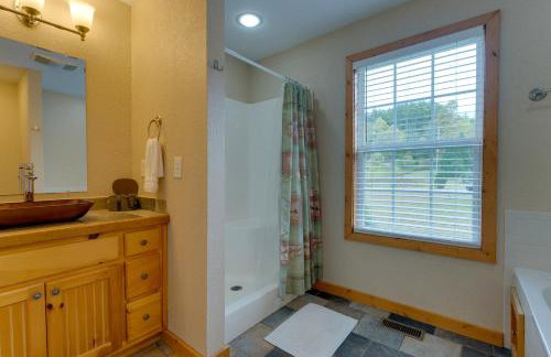 Hiawassee Riverfront Cabin 7 Mi to Lake Chatuge! - Foto 18