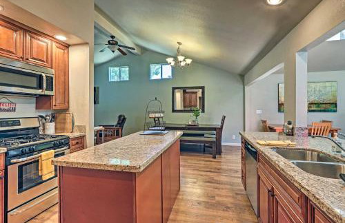 Pet-Friendly Flagstaff Home with Mountain View - Foto 12