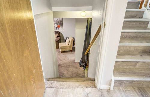 Witches Hollow Pet-Friendly Retreat Near Airport - Foto 45