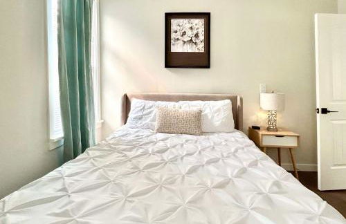 DT Stylish & Newly Renovated Home 2BR Sea Tac 6 Miles with AC - Foto 7