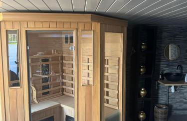 Sisters spa room - Photo 4