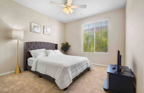 COZY 2BR/2BA ! 5MINtoDisney ! AngelStadium!HondaCenter - Photo 19