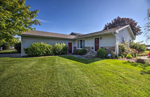 Benton Harbor Lake House with Dock and Fire Pit! - Foto 31