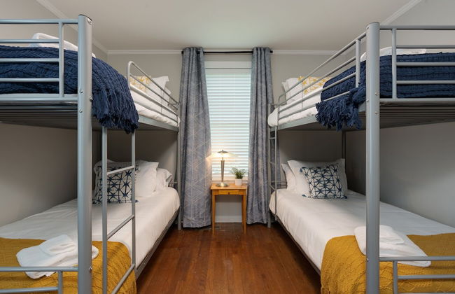 Green Hills Escape - Photo 11