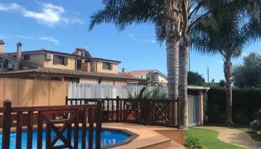 VILLA NEVADA Esclusiva con PISCINA Privata, Il Tuo Angolo di Pace a 5 Minuti dal MARE e 20 Minuti da ROMA - Photo 2