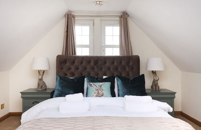 JOIVY Greenknowes Lodge With Hot Tub And Wood Burning Stove - Foto 18