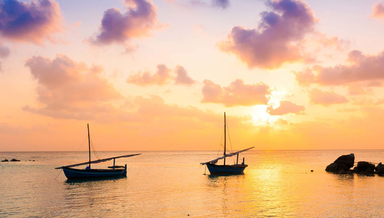 Giro in catamarano al tramonto