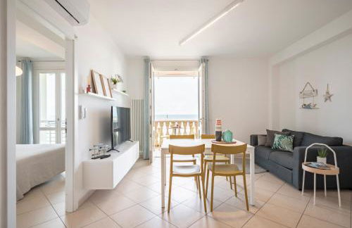 Sea View Apartment - 2 Bedrooms - Foto 8