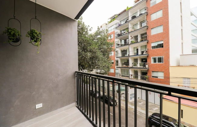w Unique 2BR With Balcony in Miraflores - Photo 39