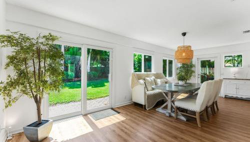 Stunning Tropical Heated Pool House Near The Beach - Foto 4