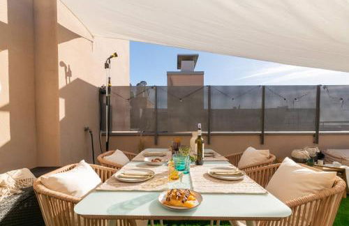 Penthouse with Private Terrace & Pool Access - Foto 5