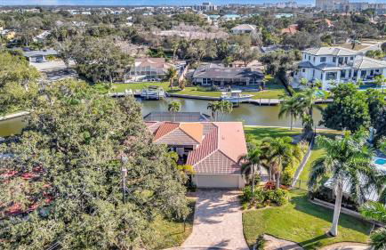 Siesta Key Beach Waterfront Home with Kayaks and Bikes - Foto 12