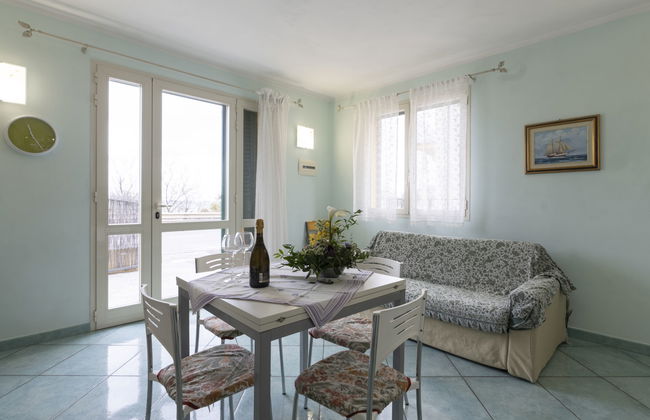 3 bedroom House in Cipressa with garden and terrace - Photo 4