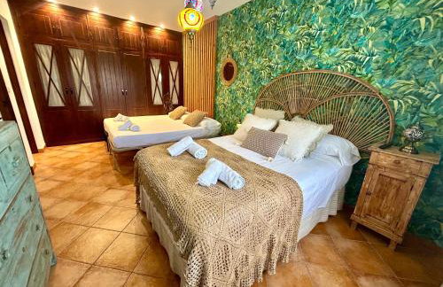 GATU Villa Lurberri, piscina privada, Parking, jardines -Mayores de 25 años y familias " - Foto 25