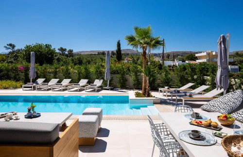 Vasilios Villa, with Pool, Gym & Close to Beach, By ThinkVilla - Foto 7