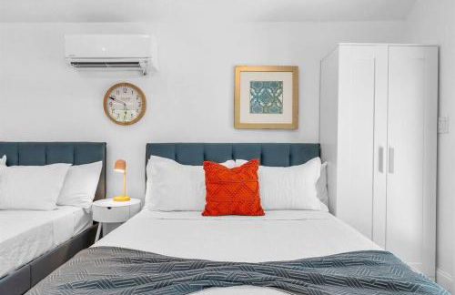 Modern Designer Gem Flamingo Park with Private Pool & Cottage - Foto 35