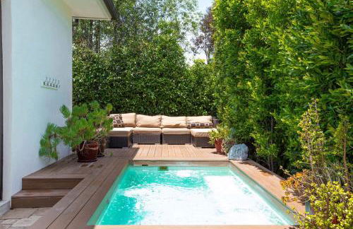 Private Wading Pool Home with Patio - Foto 20