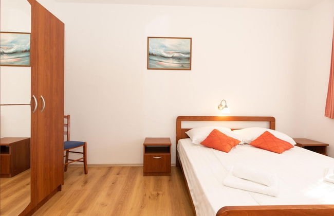 Scenic Elegant Apartments Krk With Balcony and Pool - Photo 4