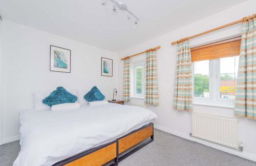 Central Townhouse Tipton - Sleeps 8 - Ideal for Contractors & Families - Foto 21