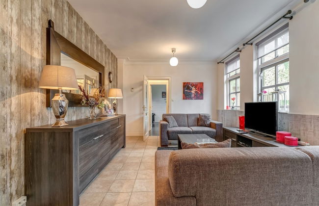 Atmospheric Apartment Near the Beach - Foto 14