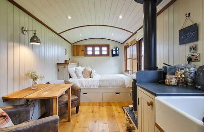 Host Stay Cwch Gwenyn - Photo 12