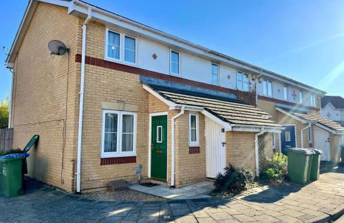 Delightfully decorated cosy two bedroom family home Great transport links to central London - Foto 23