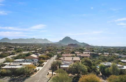 The Debonair Derby by PaseoHomesAZ with Heated Pool - Foto 45