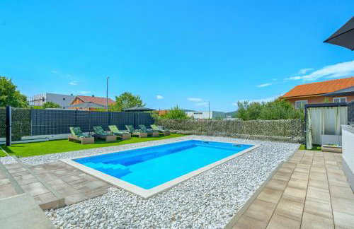 Luxury villa with a swimming pool Dicmo, Zagora - 23249 - Foto 5