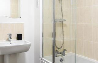 1 Bedroom Apartment Leamington Spa Hosted By Golden Key - Photo 18