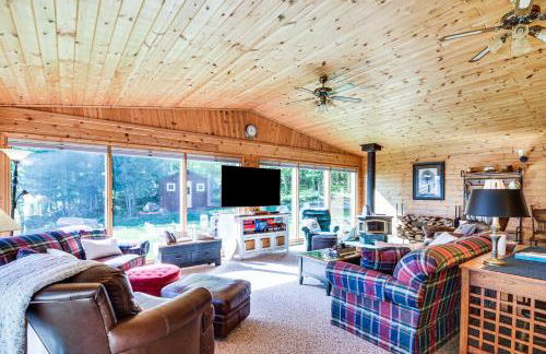 Lakefront Hackensack Cabin with Patio and Grill! - Foto 6