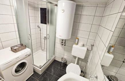 MALA KUĆA, Lič - Foto 7