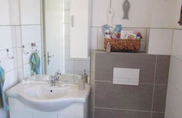 Liebevoll eingerichtete Ferienwohnung Huus up de Warf - Photo 23