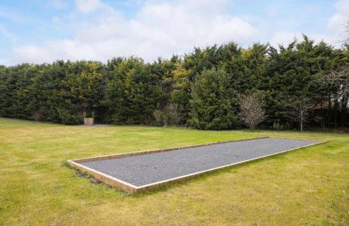 Country Retreat - Sleeps 14 - Large Garden - Photo 104