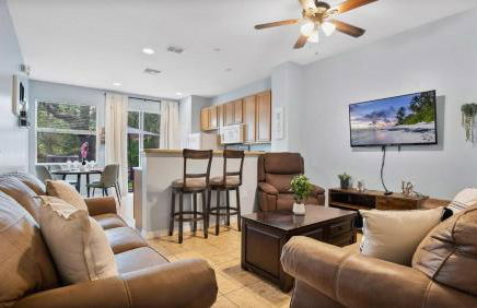 Family Friendly Townhome Near Attractions - Foto 2