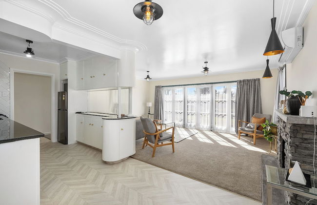 The House of Hazel - Photo 11