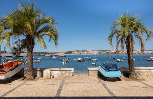 River & Beach Apartment near Lisbon - Photo 15