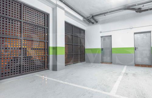 Stylish apartments with balcony & parking near the beach by REMS - Foto 48