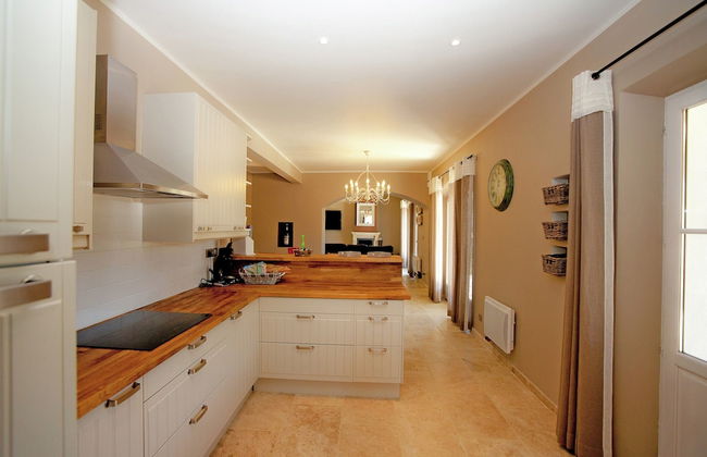 Luxury Villa in Provence With a Private Pool - Photo 33