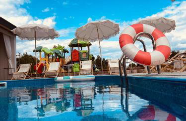 Goose Home and Garden - Photo 1