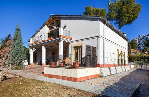 Xalet de la Muntanya, El Bruc-Montserrat - Foto 1