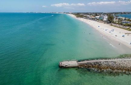 Cozy Guesthouse St Pete, 6 min to DT, Private - Foto 26