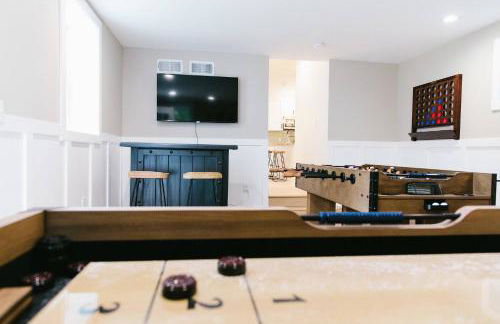 Newly Renovated! Beautiful home with game room. - Foto 1