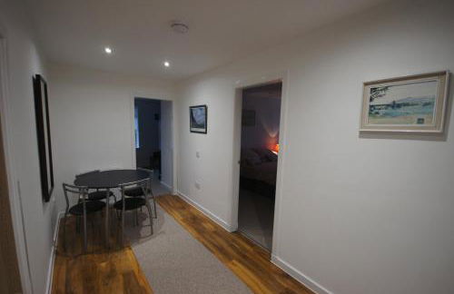 Loch Lomond Riverside Apartment - Photo 12